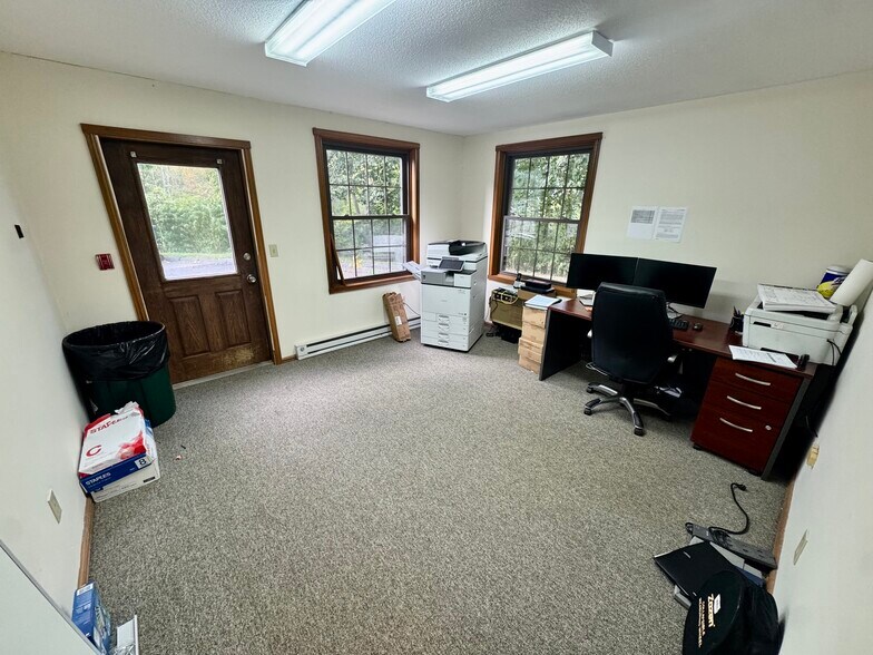 More Photos Of 24 West Rd, Ellington Apartments For Sale