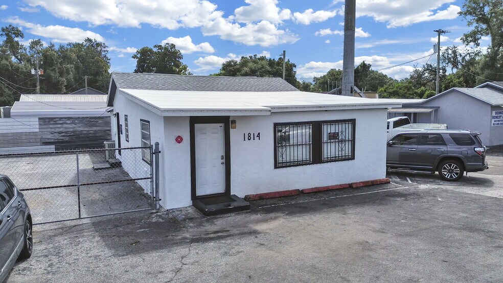 More Photos Of 1814 S Parsons Ave, Seffner Auto Dealership For Sale