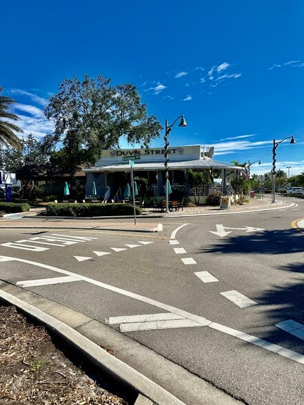 More Photos Of 4721 Vincennes Blvd, Cape Coral Restaurant For Sale