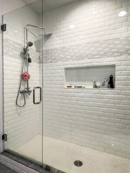 More Photos Of 2972 Lookout Pl NE, Atlanta Office Residential For Sale