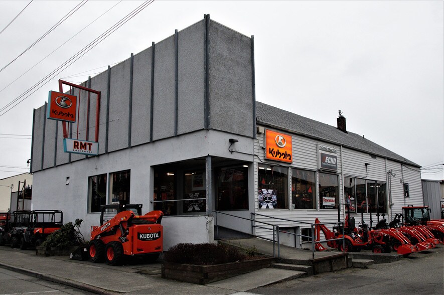 More Photos Of 2811-2815 Virginia Ave, Everett Freestanding For Sale