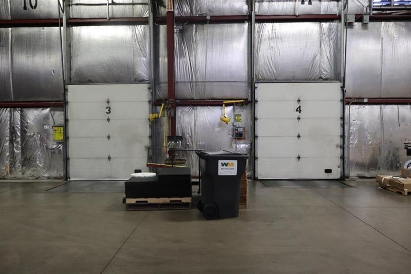 More Photos Of 950 S Park View Cir, Mosinee Warehouse For Lease