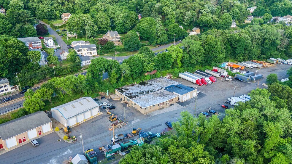 More Photos Of 38 Commerce St, Derby Manufacturing For Lease