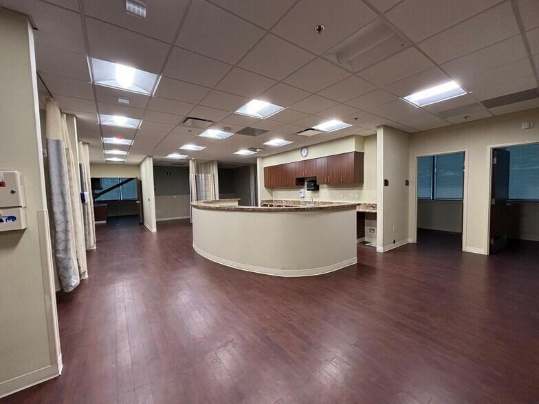 More Photos Of 6321 S Redwood Rd, Salt Lake City Office For Lease