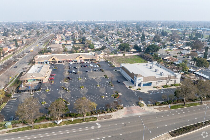 More Photos Of 1970 W Grant Line Rd, Tracy General Retail For Sale