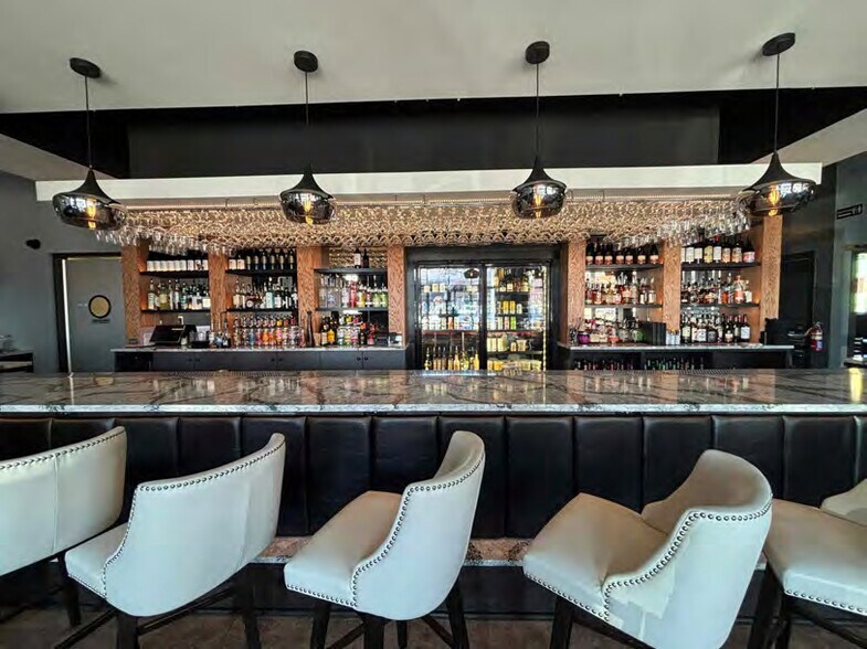 More Photos Of 796 11th St, Marion Restaurant For Sale