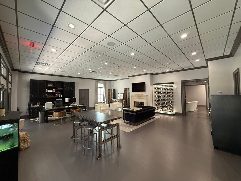 More Photos Of 29080 -29092 Krentel Rd, Lacombe Flex For Sale
