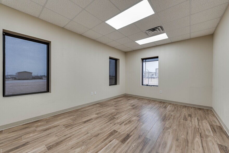 More Photos Of 3922 S County Road 1233, Midland Industrial For Lease