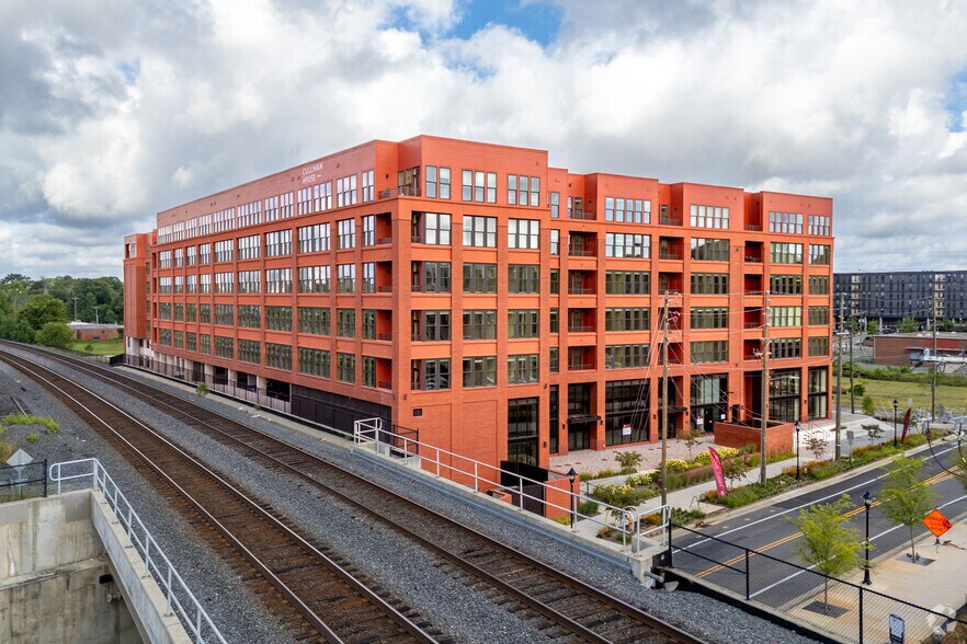 More Photos Of 300 E 36th St, Charlotte Apartments For Lease