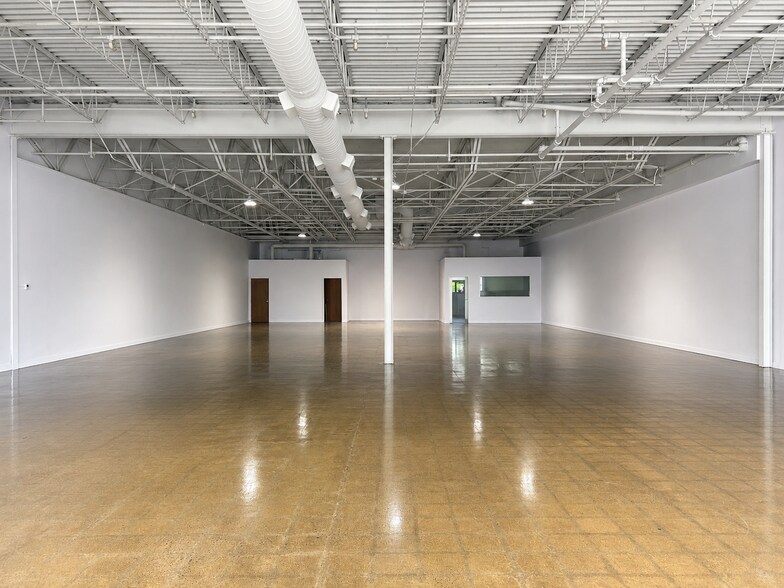 More Photos Of 17-25 Seminary St, Auburn Unknown For Lease
