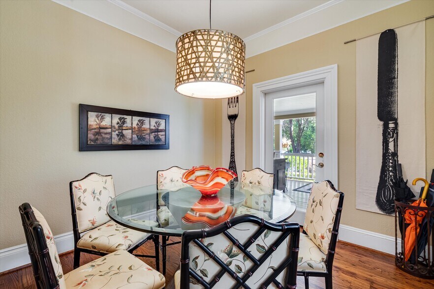 More Photos Of 1139 Lincoln Ave, Calistoga Hospitality For Sale