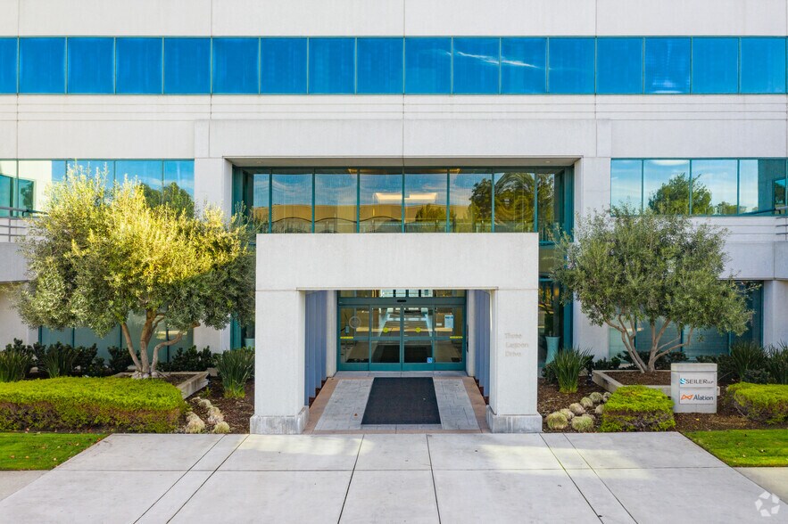 More Photos Of 3 Lagoon Dr, Redwood City Office For Lease