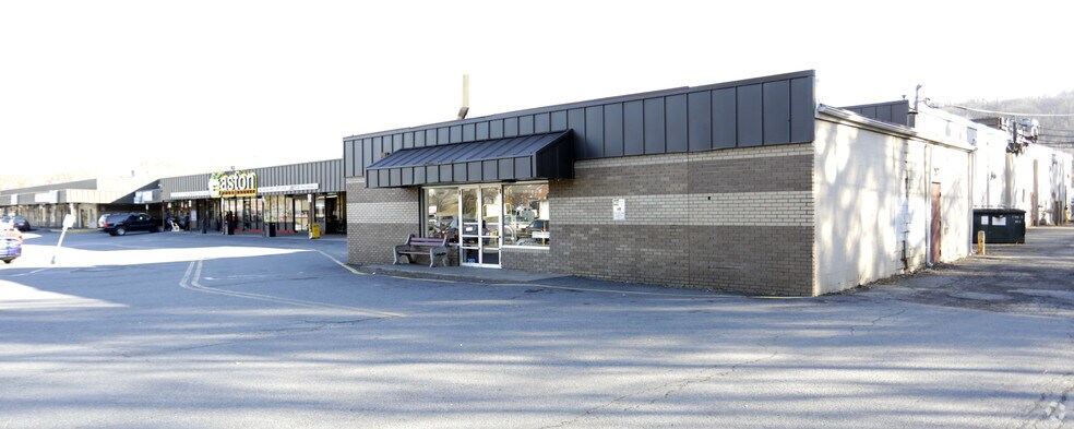 More Photos Of 200-260 Line St, Easton Freestanding For Lease