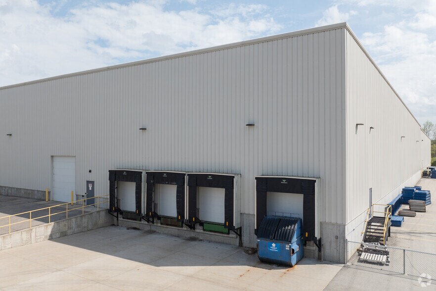 More Photos Of 1950 Waldorf St NW, Grand Rapids Manufacturing For Sale