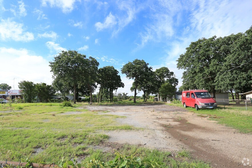 More Photos Of 1118 E State Highway 121, Lewisville Land For Sale
