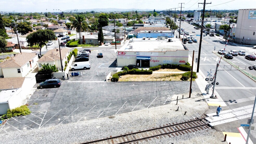 More Photos Of 3601 Florence Ave, Bell General Retail For Lease