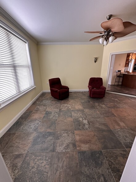 More Photos Of 28795 Old Village rd, Mechanicsville Specialty For Lease