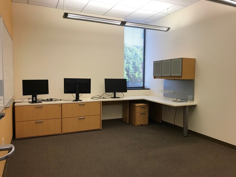 More Photos Of 2830-2850 7th St, Berkeley Medical For Lease