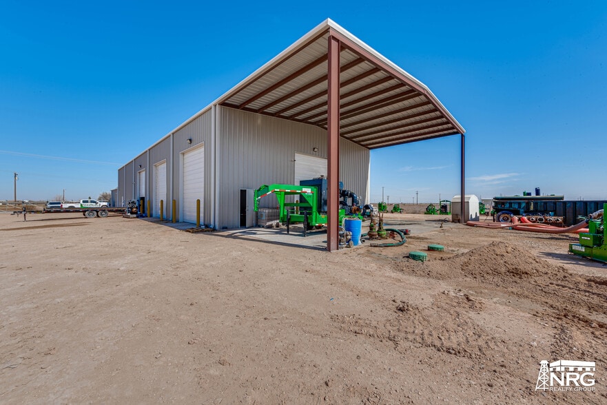 More Photos Of 2416 E County Rd 130 rd, Midland Warehouse For Sale