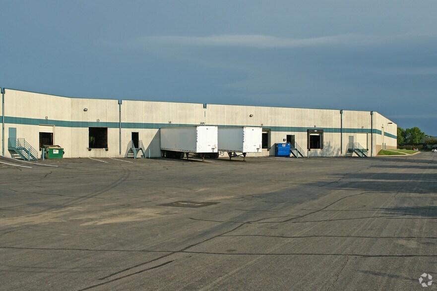 More Photos Of 1325 Eagandale Ct, Eagan Warehouse For Lease