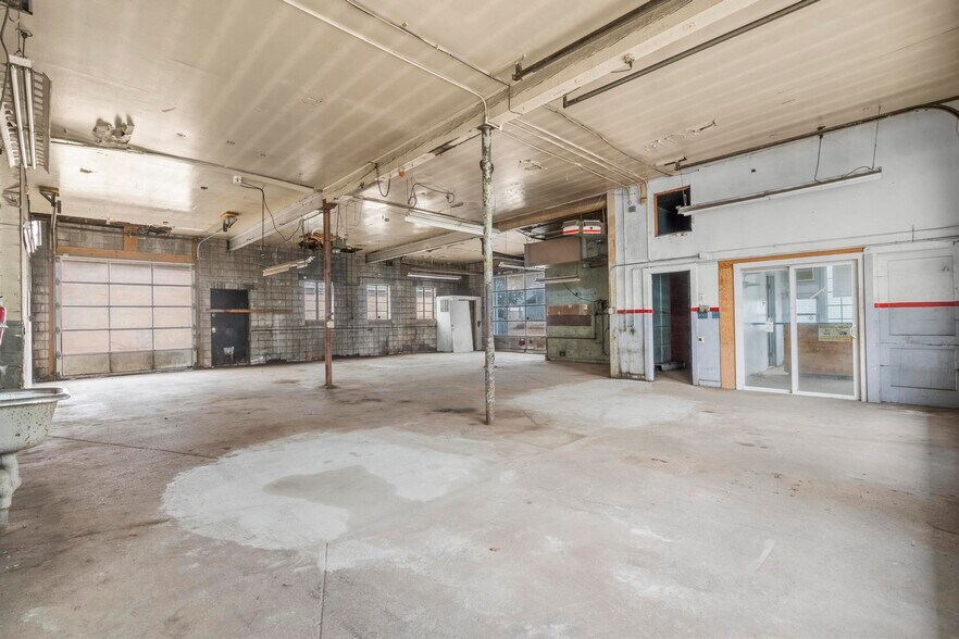 More Photos Of 112 New Haven Ave, Milford Restaurant For Lease