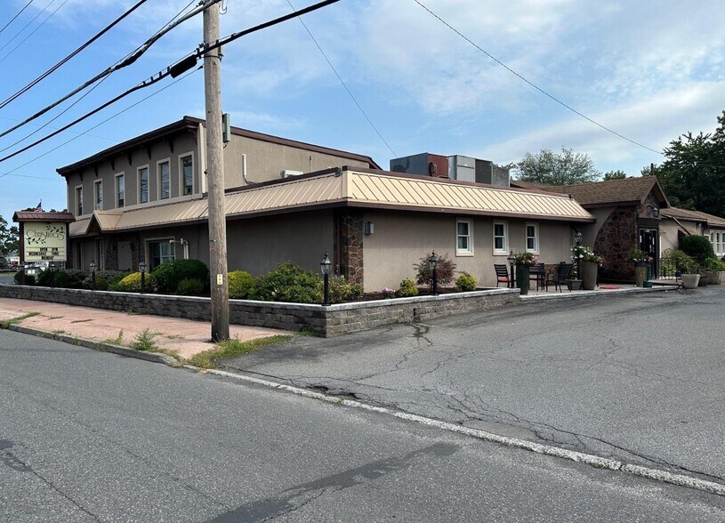 More Photos Of 812 Ulster Ave, Kingston Freestanding For Sale