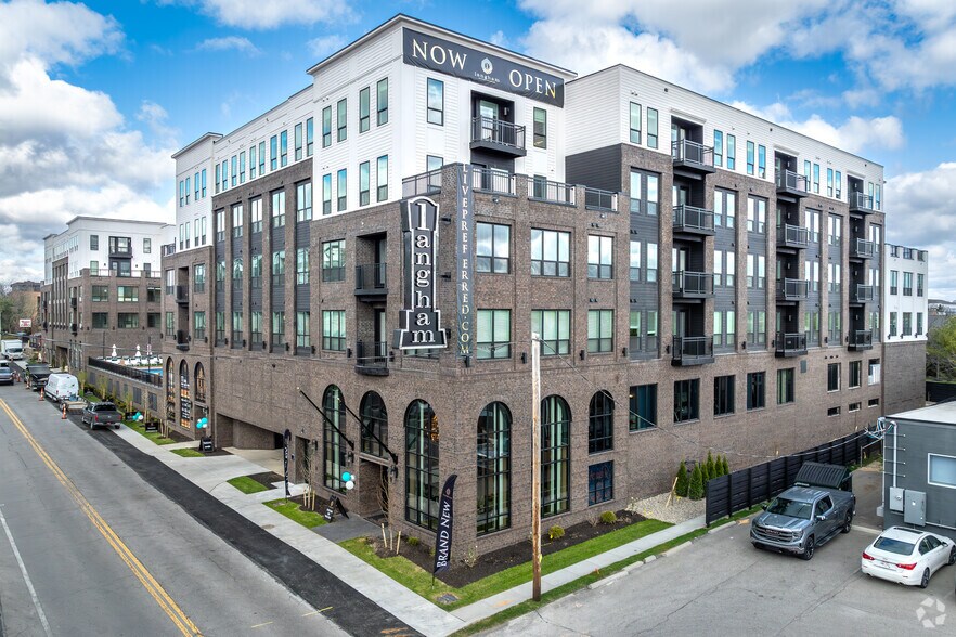 Primary Photo Of 1134 Chambers Rd, Columbus Apartments For Lease