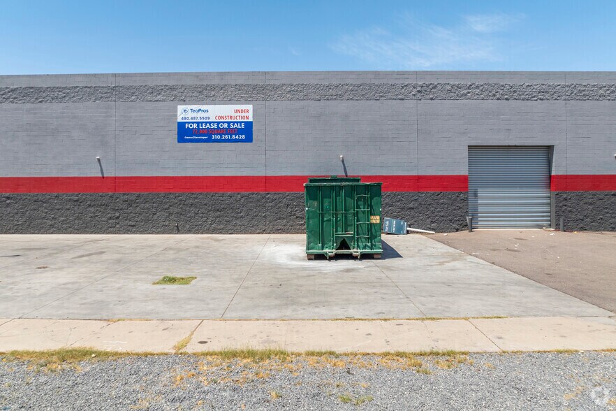 More Photos Of 260 S Hibbert St, Mesa Warehouse For Lease