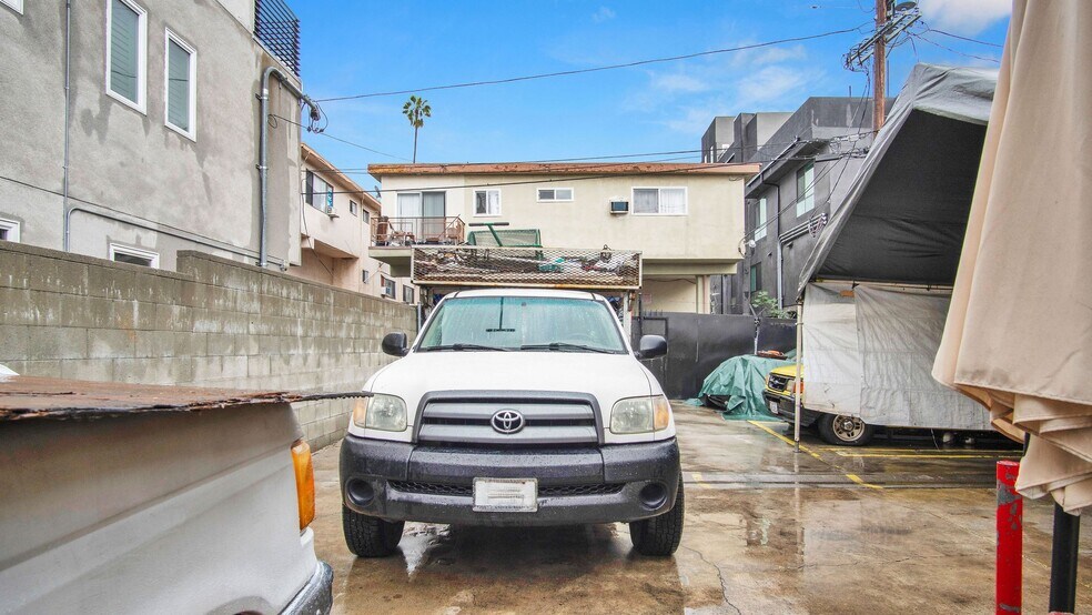 More Photos Of 644 N Serrano Ave, Los Angeles Apartments For Sale