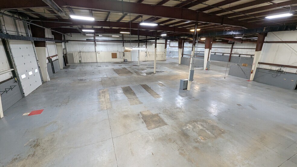More Photos Of 343 Hughes Dr, Traverse City Manufacturing For Lease