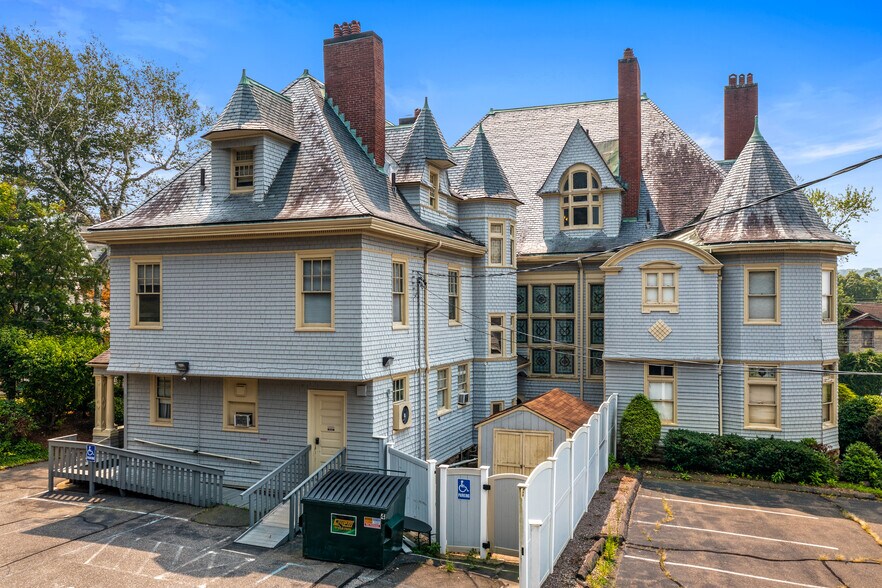 More Photos Of 76 Prospect St, Vernon Funeral Home For Sale