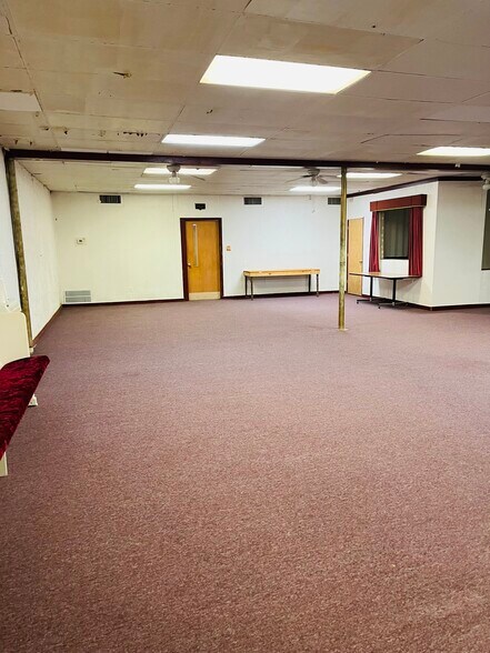 More Photos Of 11558 FM 751, Quinlan Light Manufacturing For Lease