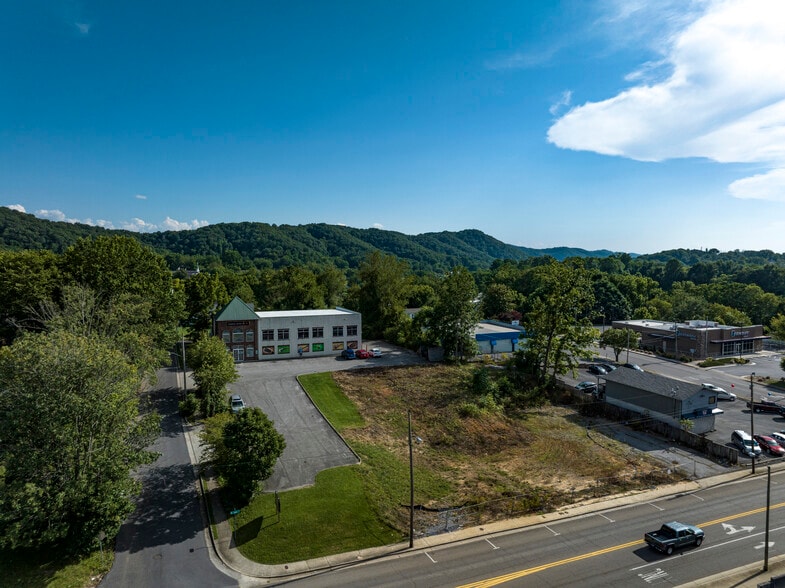 More Photos Of 2312 State st, Bristol Land For Lease