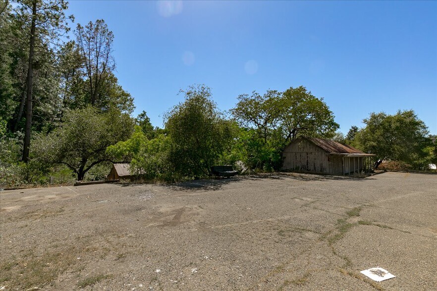 More Photos Of 2080 Smith Flat Rd, Placerville General Retail For Sale