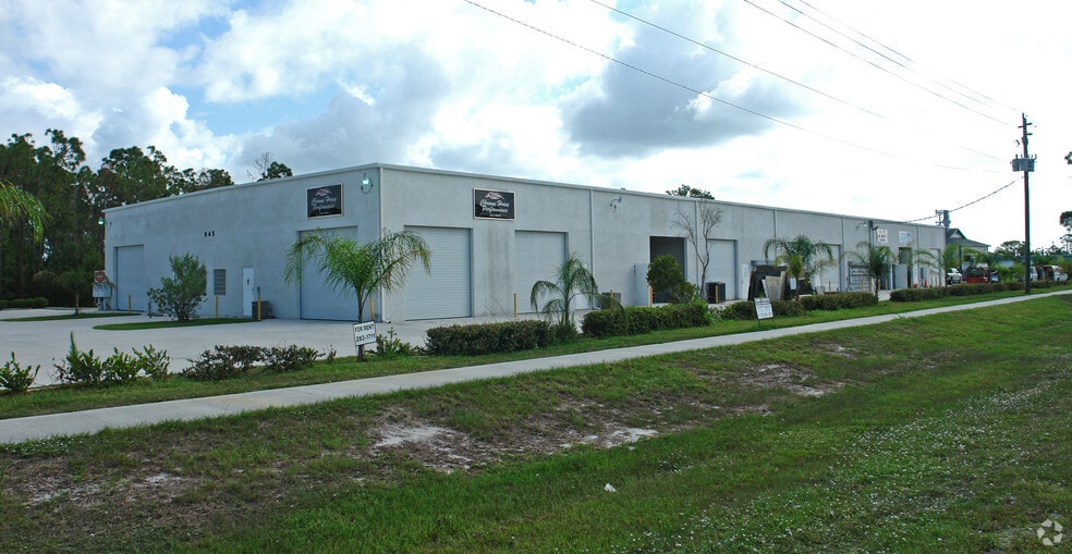 Primary Photo Of 845 Pop Tilton Pl, Jensen Beach Warehouse For Lease