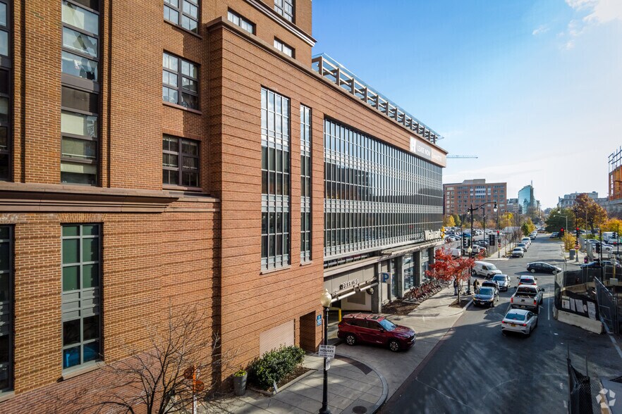 More Photos Of 99 H St NW, Washington Storefront For Lease