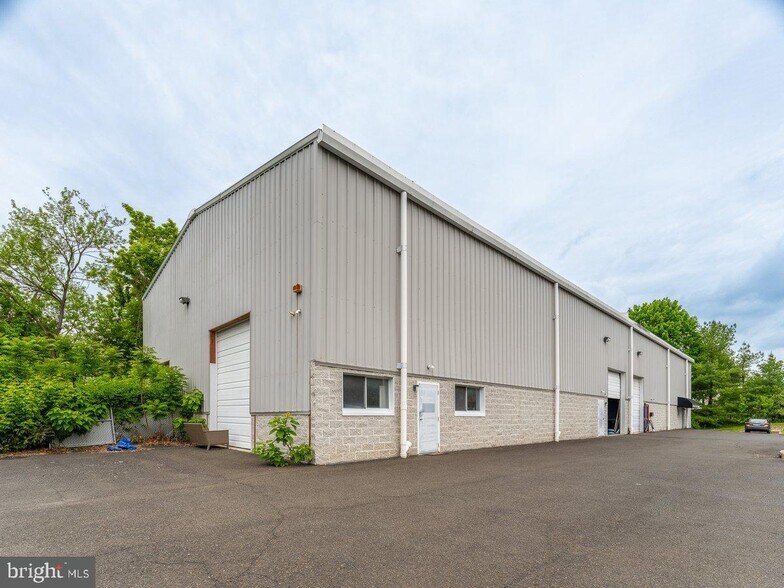 More Photos Of 220 S Chestnut St, Ambler Warehouse For Sale