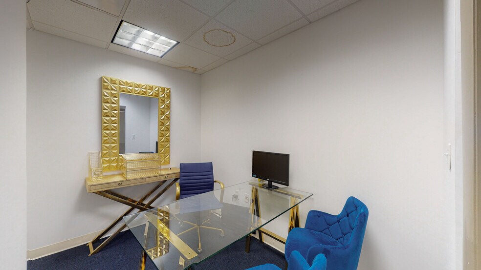 More Photos Of 4300 Biscayne Blvd, Miami Office Residential For Sale