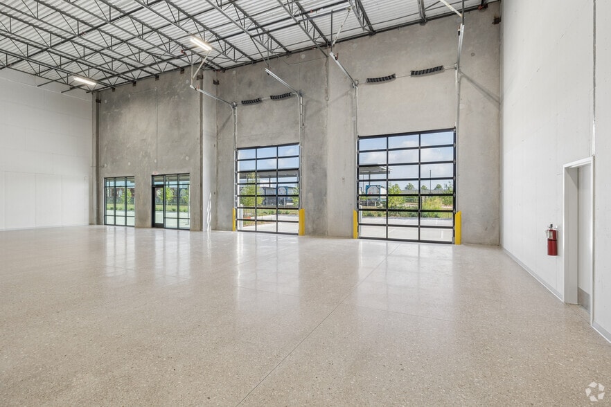 More Photos Of 19150 Marketplace Ave, Kyle Manufacturing For Lease