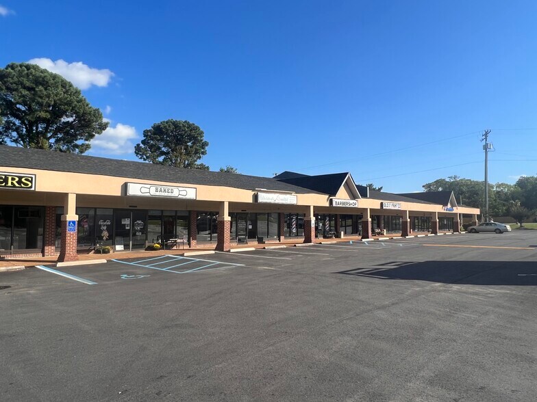 More Photos Of 1747-1811 George Washington Memoria Hwy, Gloucester Point Unknown For Lease