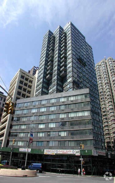 More Photos Of 62 W 62nd St, New York Apartments For Lease