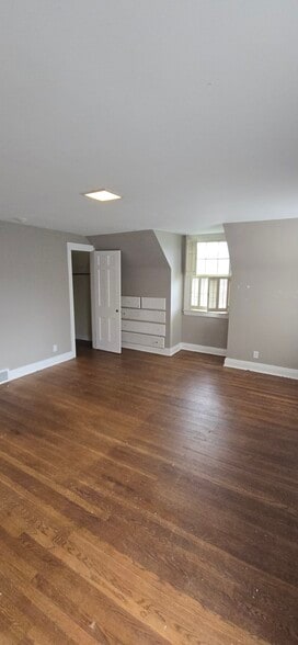 More Photos Of 4502 Fegenbush Ln, Louisville Specialty For Sale