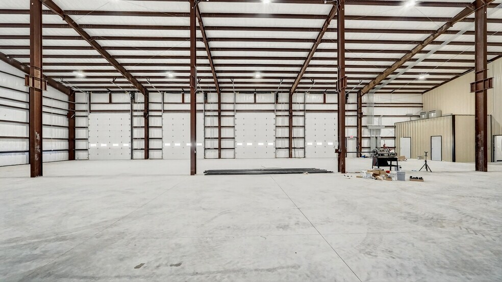 More Photos Of 16510 W Basin St, Odessa Warehouse For Sale