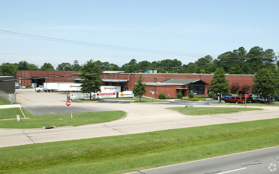 Primary Photo Of 1961 Diamond Springs Rd, Virginia Beach Warehouse For Lease