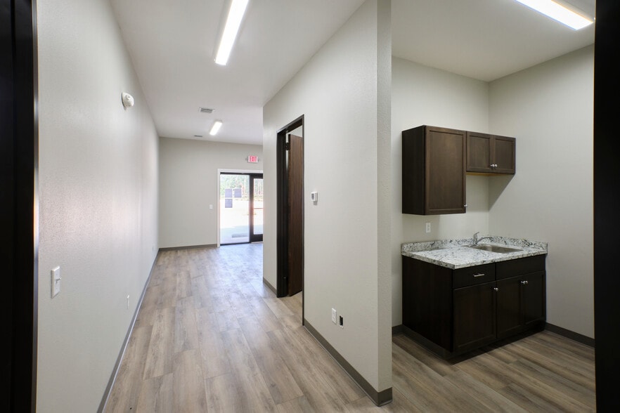 More Photos Of 30130 Dobbin Huffsmith Rd, Magnolia Unknown For Lease