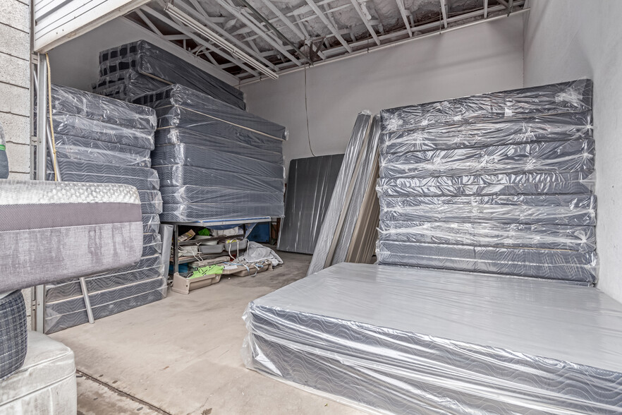 More Photos Of 6016 N 57th Ave, Glendale Warehouse For Sale