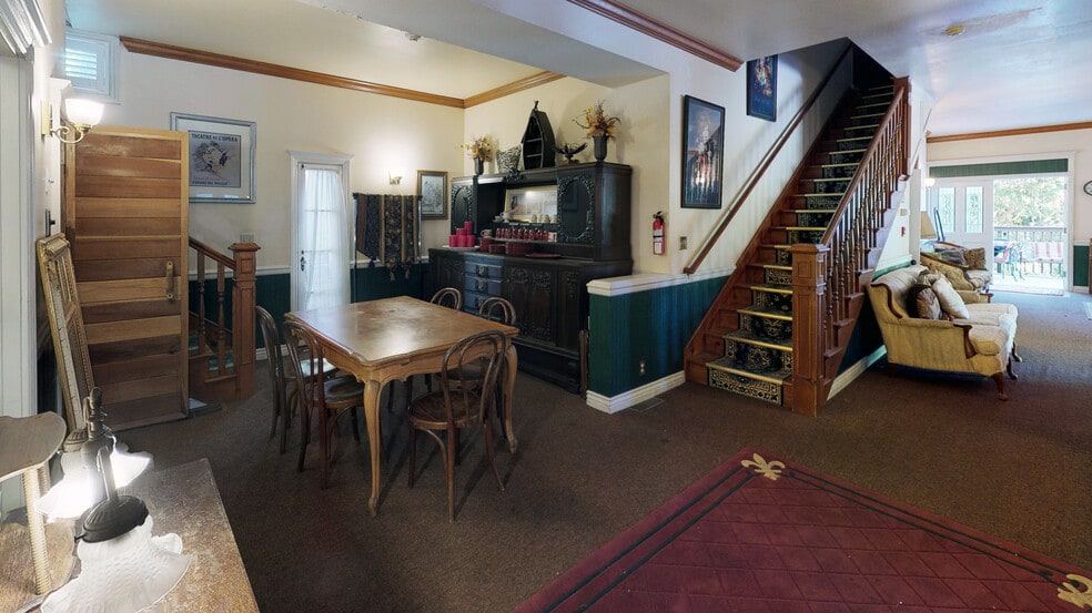 More Photos Of 815 Arrowhead Villa Dr, Crest Hotel For Sale