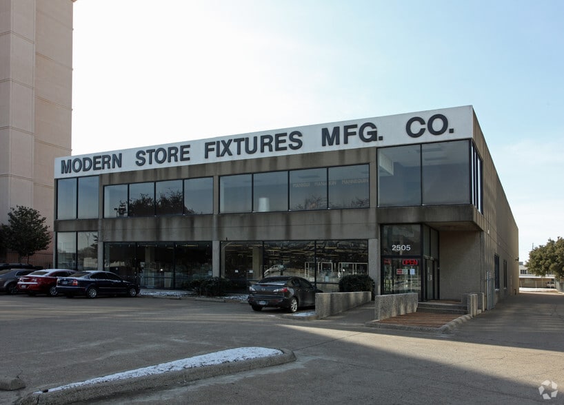 More Photos Of 2525 N Stemmons Fwy, Dallas Unknown For Lease