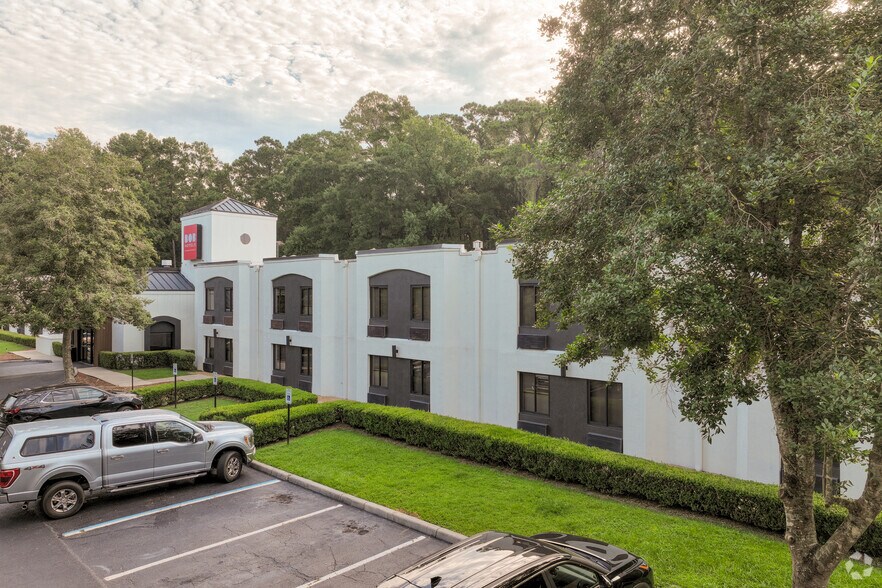More Photos Of 1695 Capital Cir NW, Tallahassee Hotel For Sale