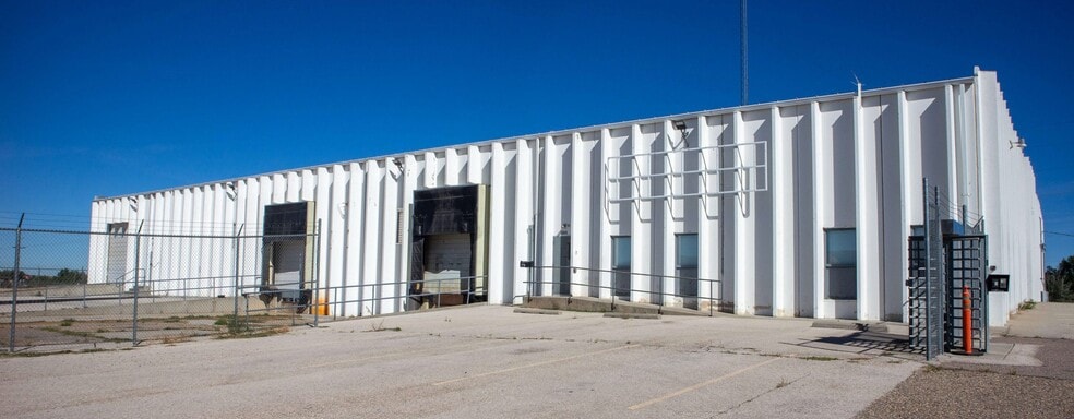 More Photos Of 6454 E Yellowstone Hwy, Evansville Warehouse For Lease